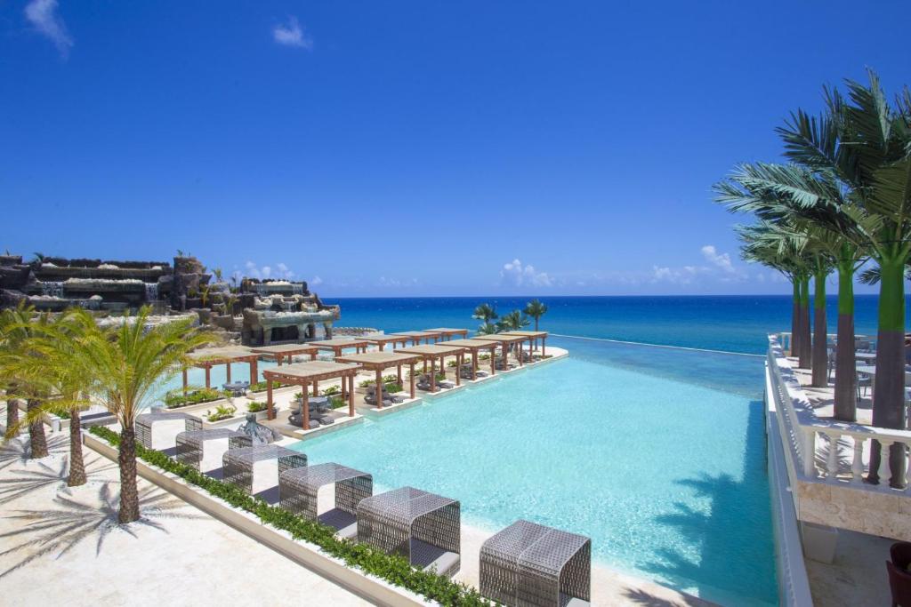 Exterior view, Sosua Ocean Village in Sosua