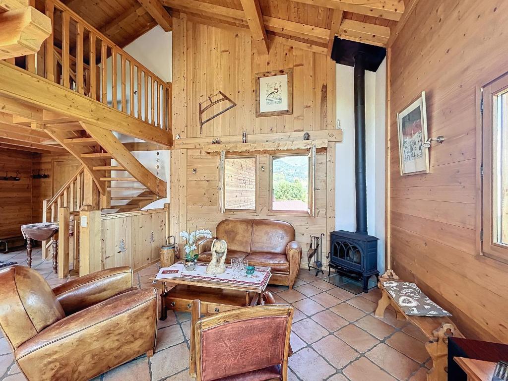 Chalet individuel avec garage, terrasse, buanderie et cuisine équipée - 5