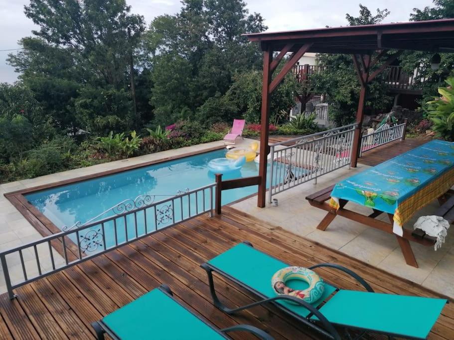 Villa Salamandre piscine vue mer de 8 à 21 pers, Deshaies