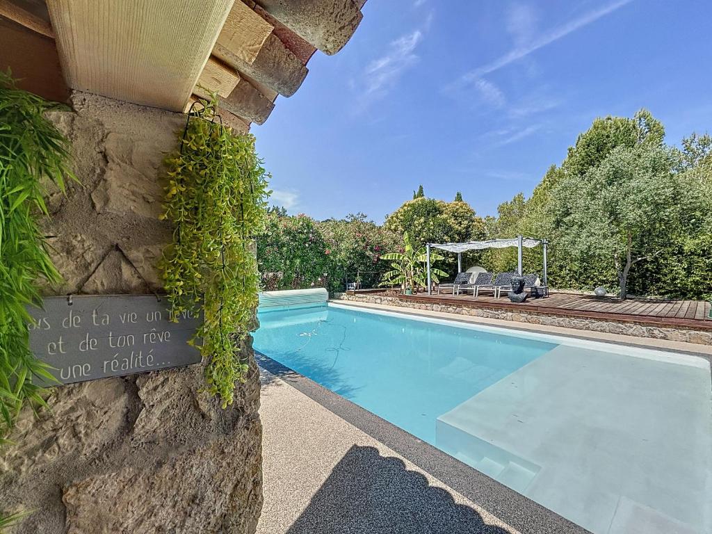 Villa-Piscine-Tennis-Spa-French Riviera - 1