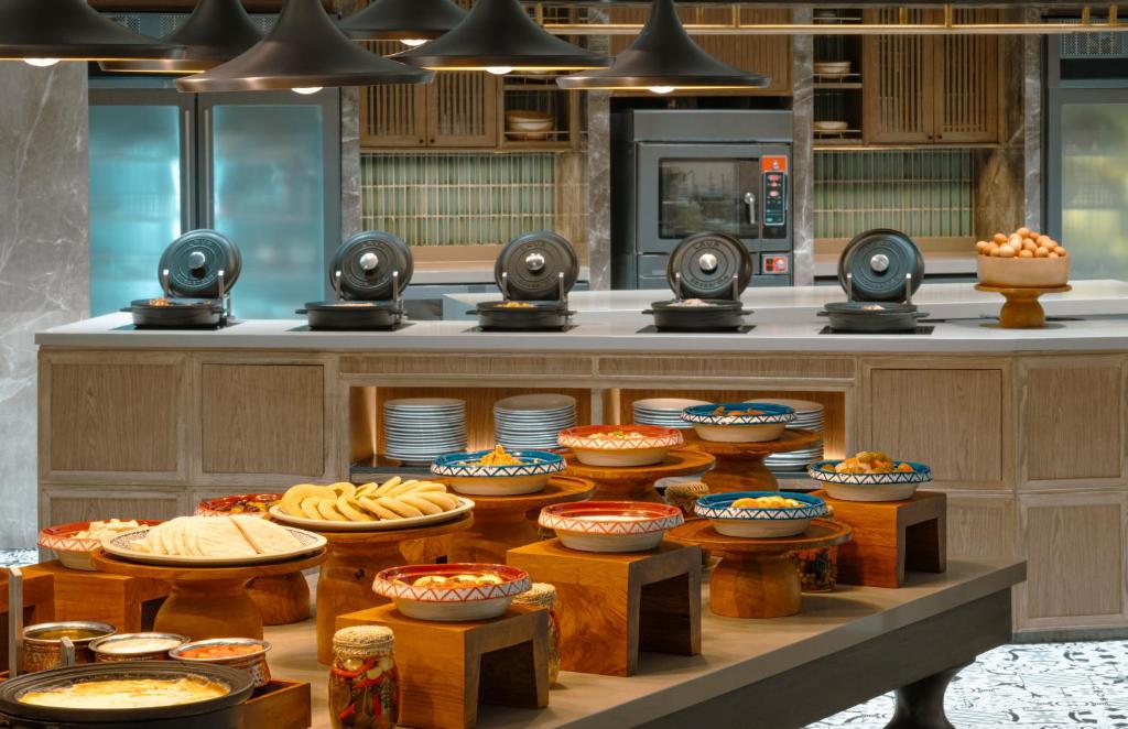 อาหารและเครื่องดื่ม