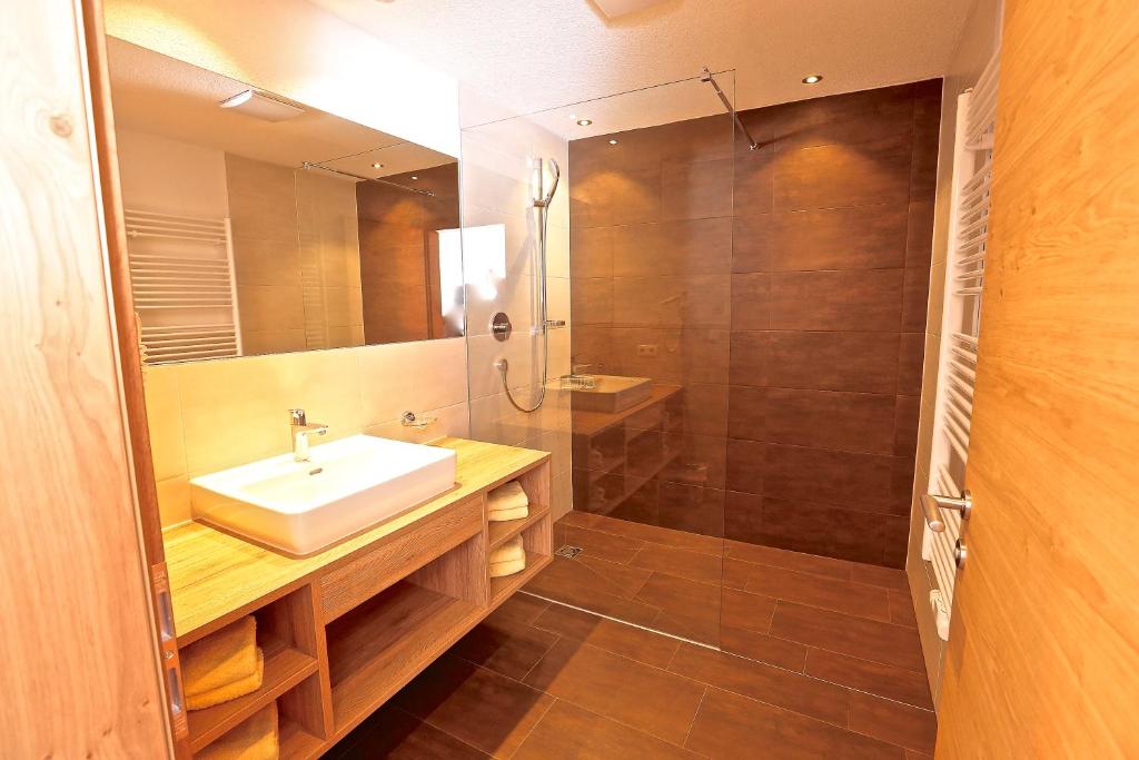 Ladis Living photo