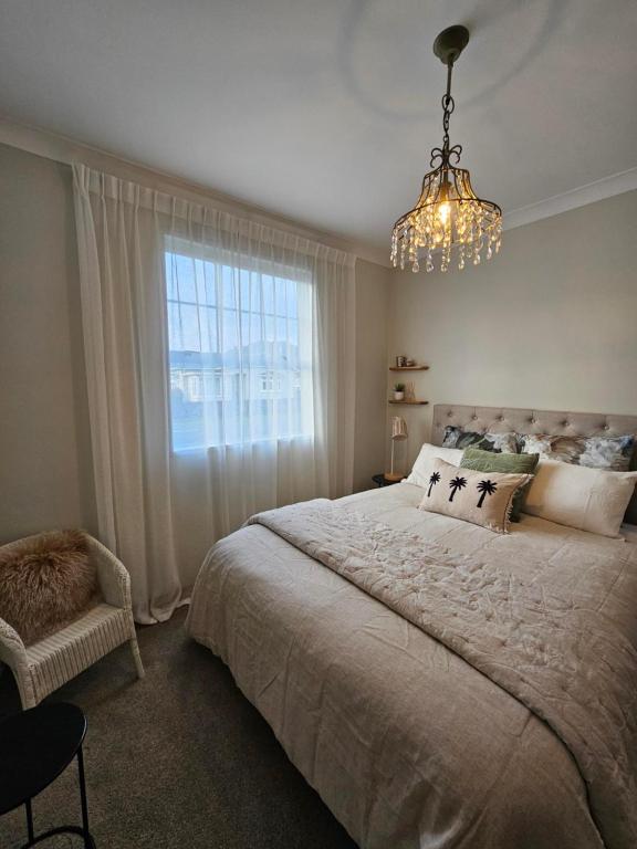 The Sleepover, Greymouth