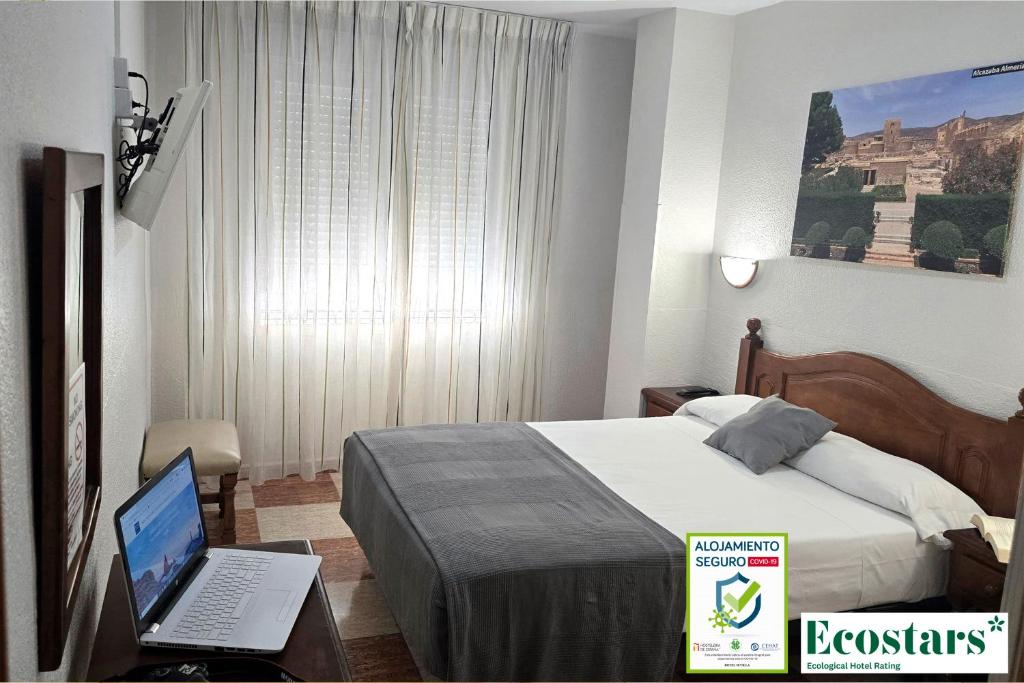 Hotel Sevilla - 2