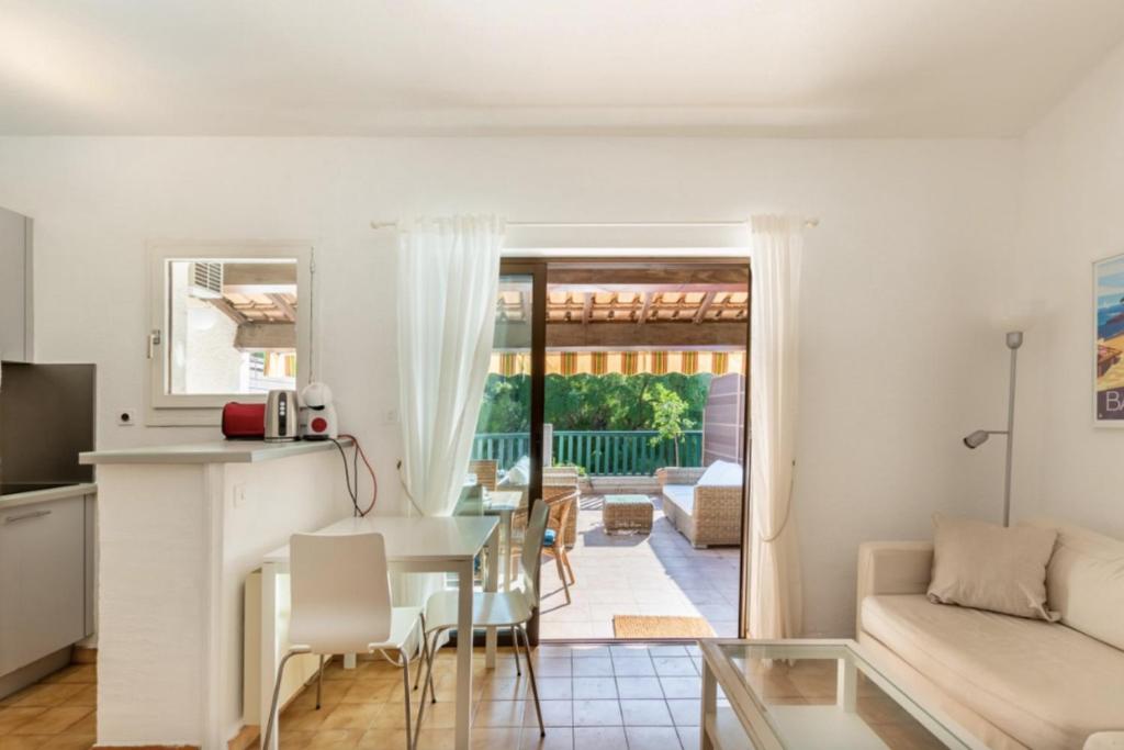 Superb apartment with terrace and private pool - 5