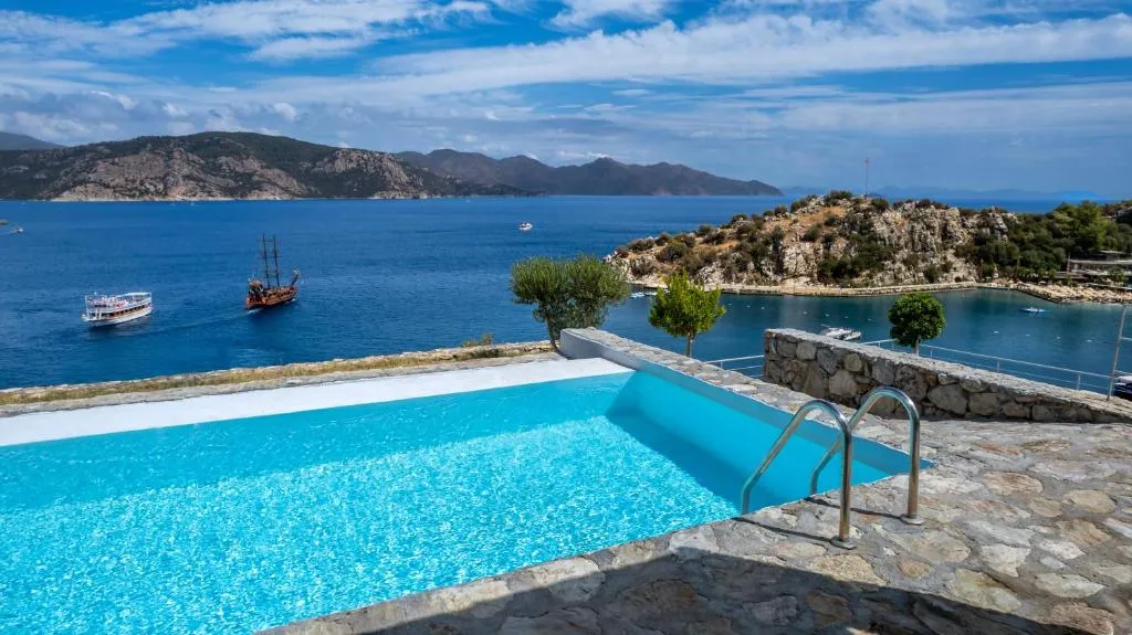Z-Villas Beach Hotel, hotel in Turunç