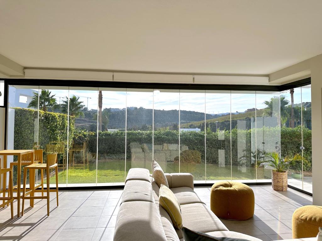 Modern 3-bedroom apartment in Casares Green - 2