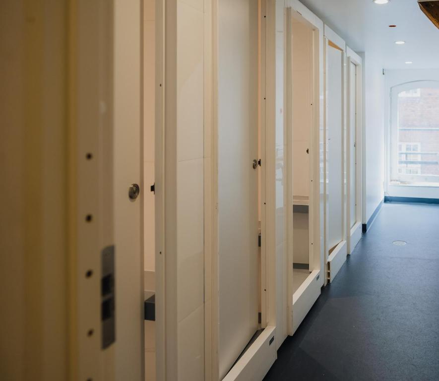 Bathroom, Bedwood Hostel in Copenhagen