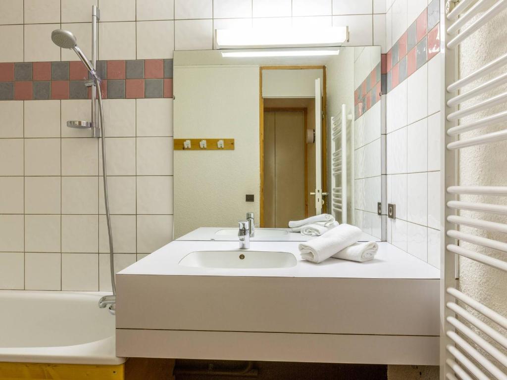 Duplex cosy 2 chambres, balcon, proche commerces et remontées, accepte animaux - FR-1-356-362 - 5