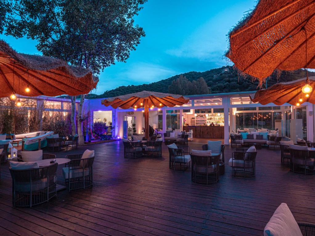 Cala Sinzias Resort — Restauracje i bary in Castiadas, Sardynia