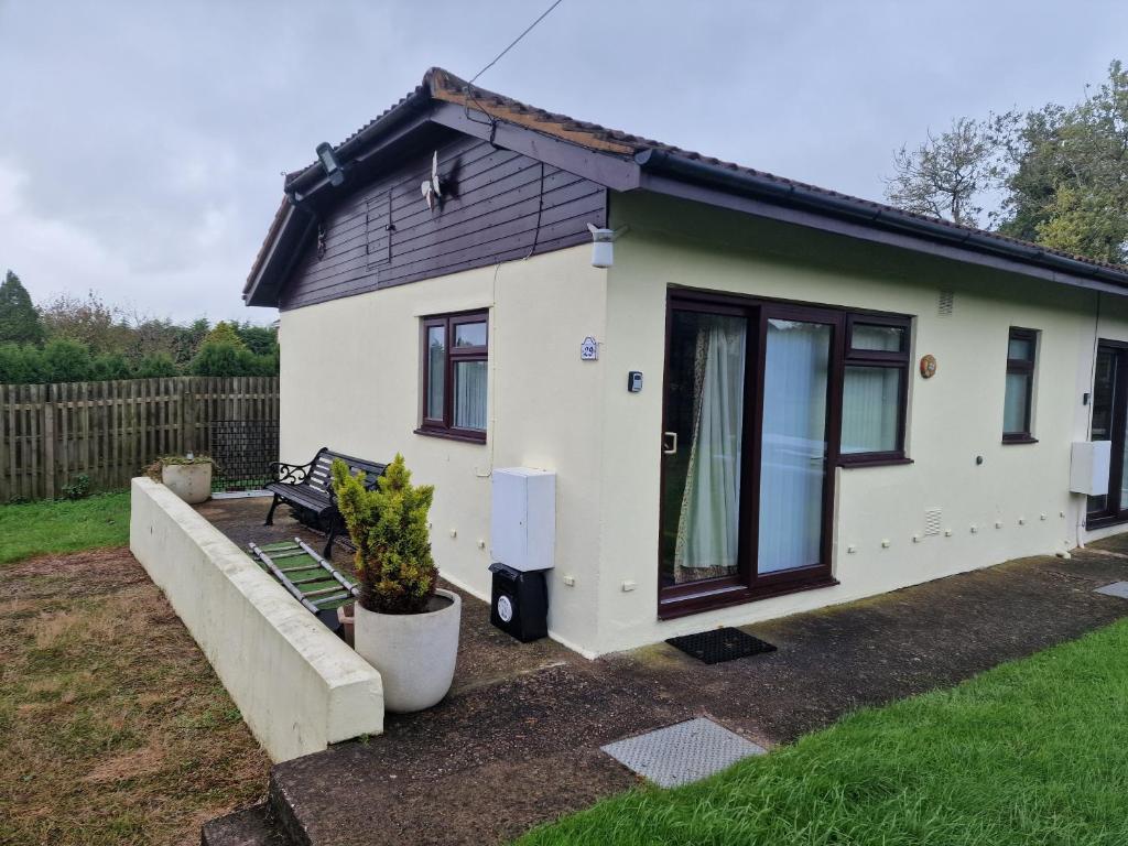 Stoneleigh Chalet 29, Salcombe Regis