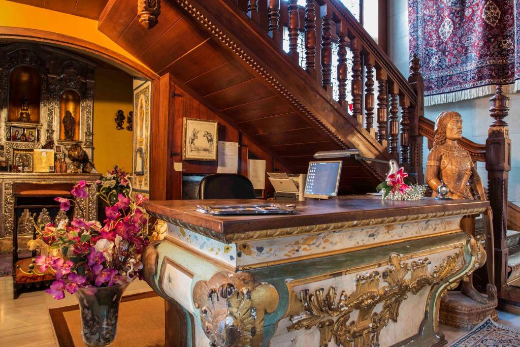 Hotel Castillo El Collado photo