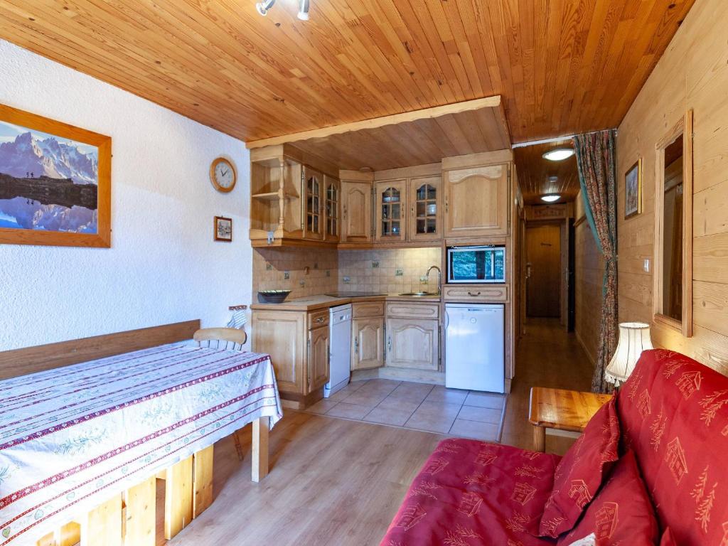 Charmant appart avec balcon, ski-in/ski-out, Méribel - FR-1-355-30 - 2