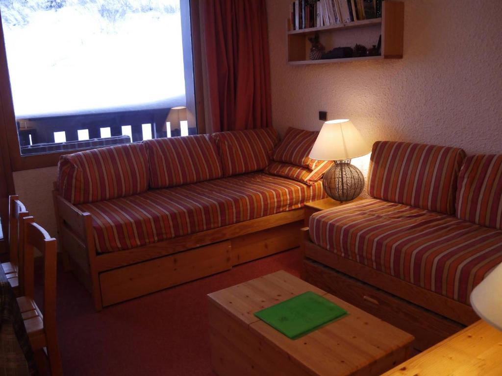 Appartement à Méribel, au pied des pistes, avec balcon et casier à skis - FR-1-355-137, Méribel