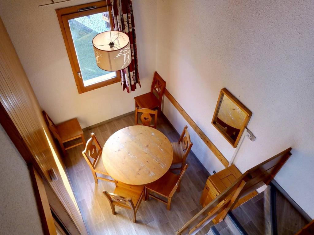 Méribel: Appartement 3 pièces avec mezzanine, balcon, accès direct aux pistes - FR-1-355-186 - 4