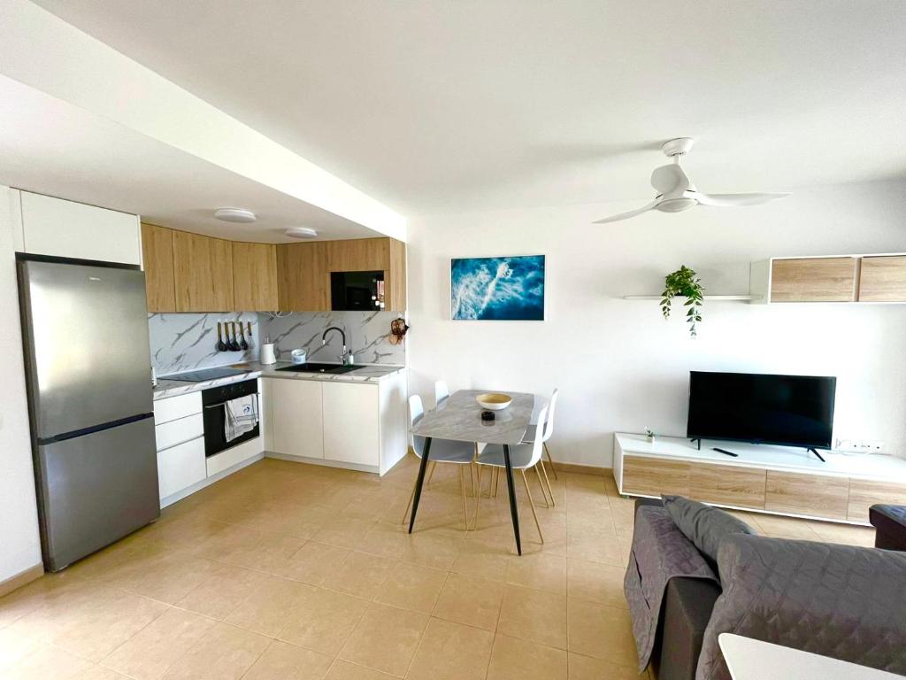 Casa Matteo-Modern Apartment with Pool - 3