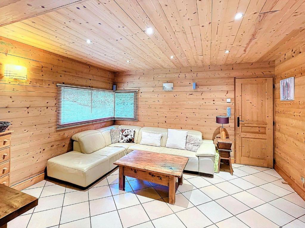 Chalet 4* chaleureux près des pistes avec parking et wifi pour 14 pers - 3