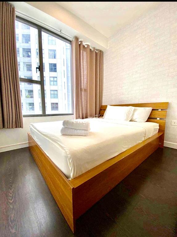 The IMPERIAL PLACE & WESTERN CAPITAL, Ho Či Minovo Město