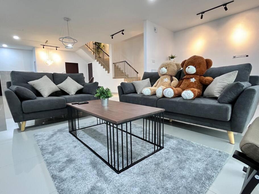 GioiaHome with 6 bedroom and 15 guest, Taiping