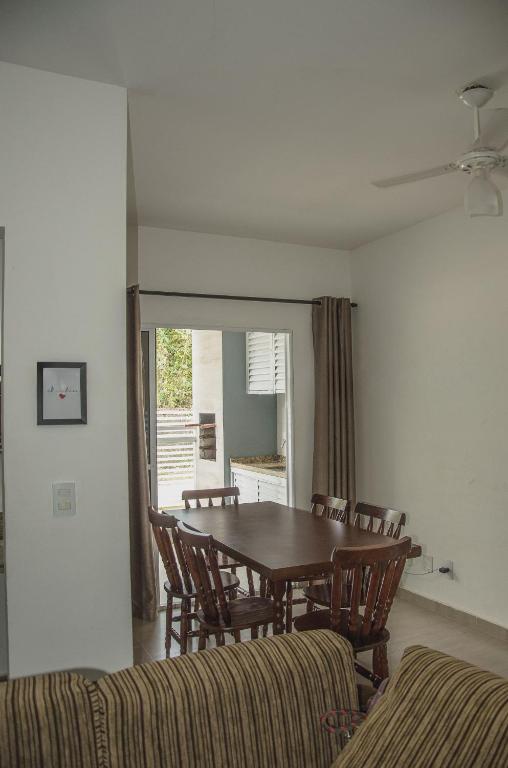 Ap térreo prox a praia, com Churrasqueira na Sacada, Ar condicionado, Ubatuba