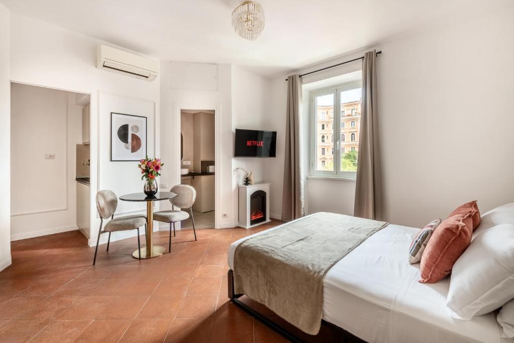 White Flat Termini - 4