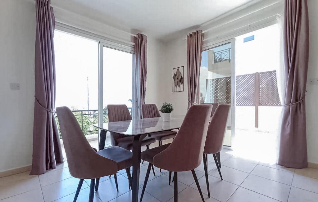 Gorgeous Home In Neo Chorio With Wifi, Neo Chorio