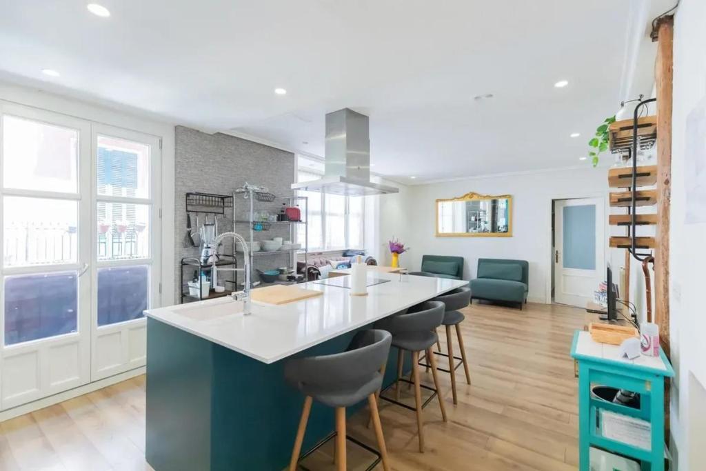 Modern Apartment in Bilbao with Internet, Bilbao