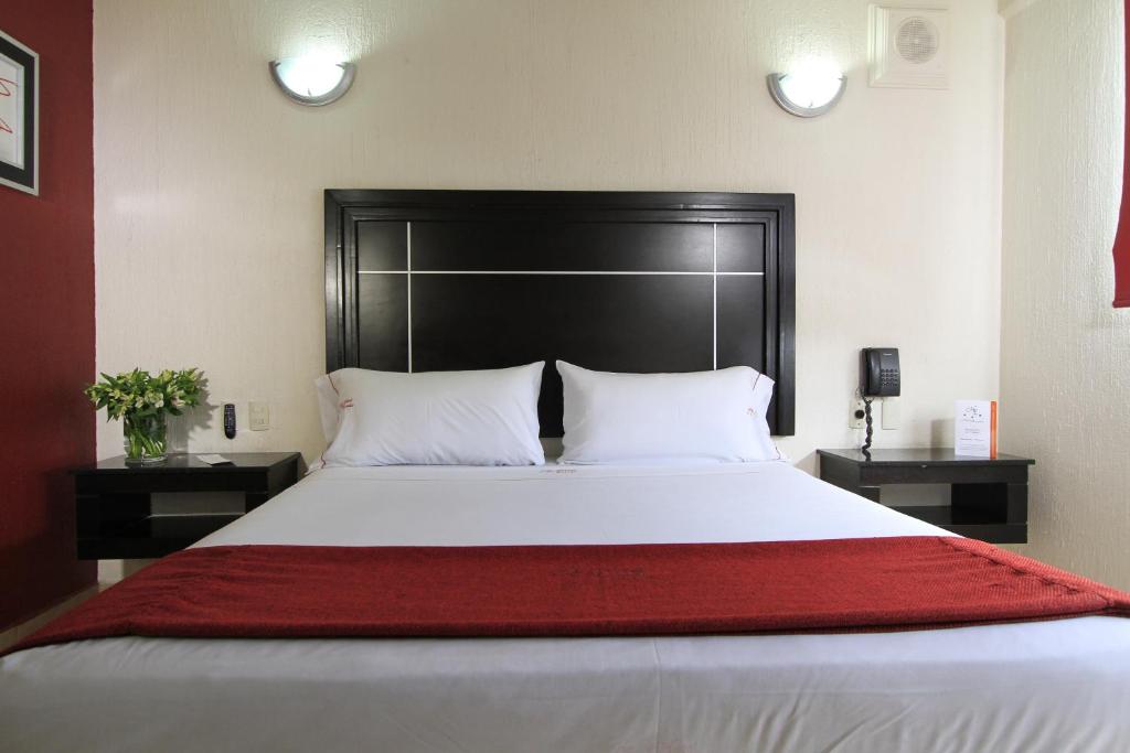 Hotel Estadio - 2
