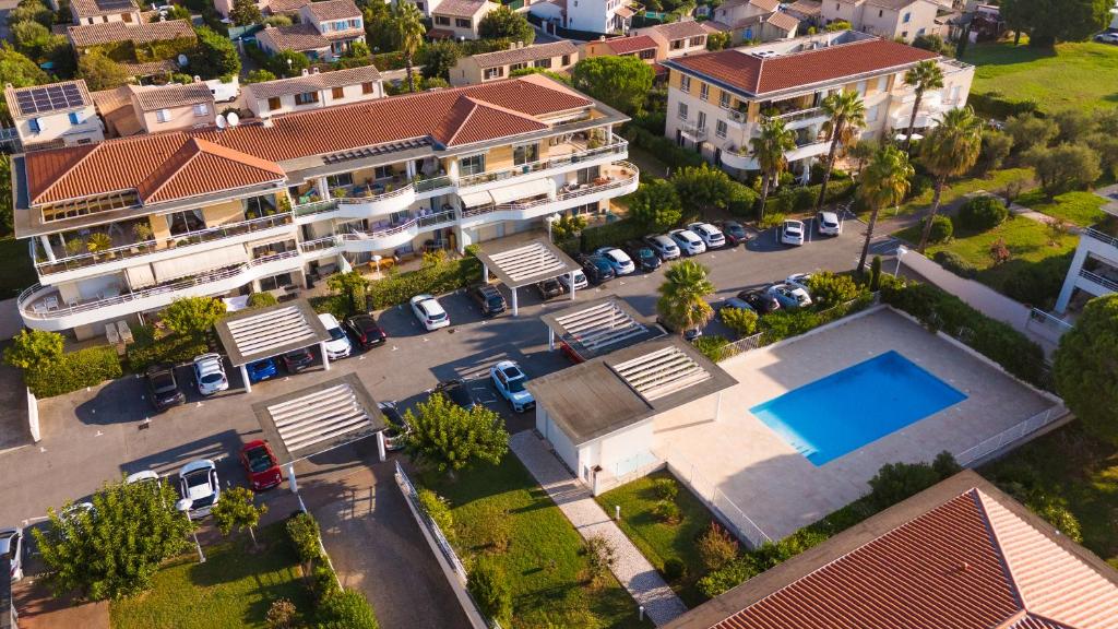 Proche Thalazur et plages, Parking privé, Piscine - 5