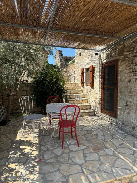 Vila, Upper Qeparo, Qeparoi i Sipërm