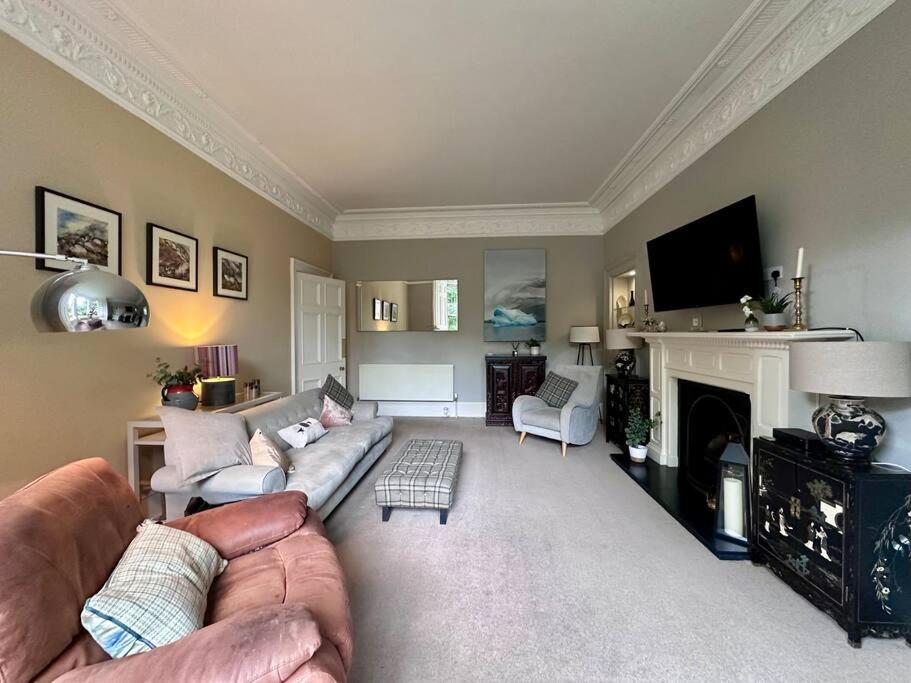 Stylish Murrayfield sanctuary, Edinburgh