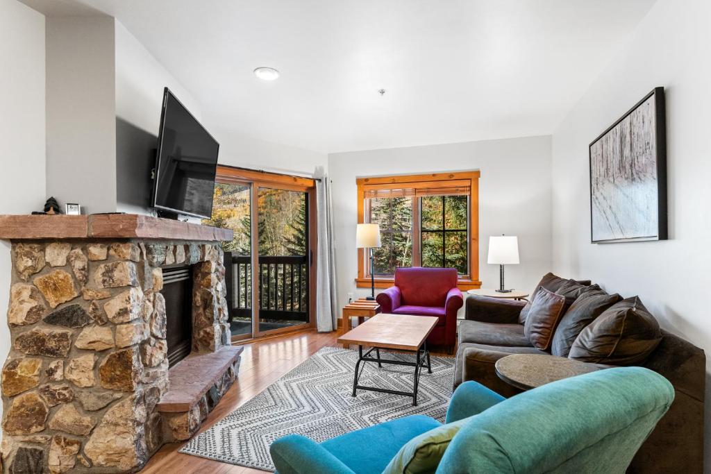 Expedition Station #8598 by Summit County Mountain Retreats, Keystone