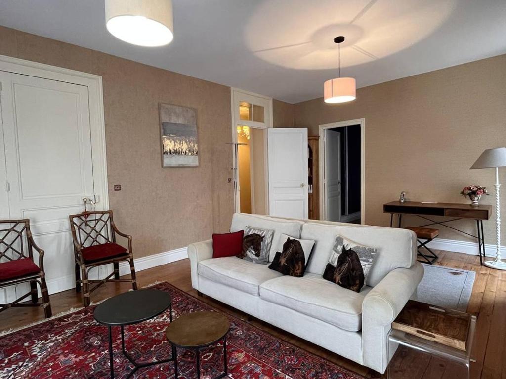 Appartement spacieux en centre-ville pour 6 pers. avec vue sur montagne - FR-1-234-327 - 2