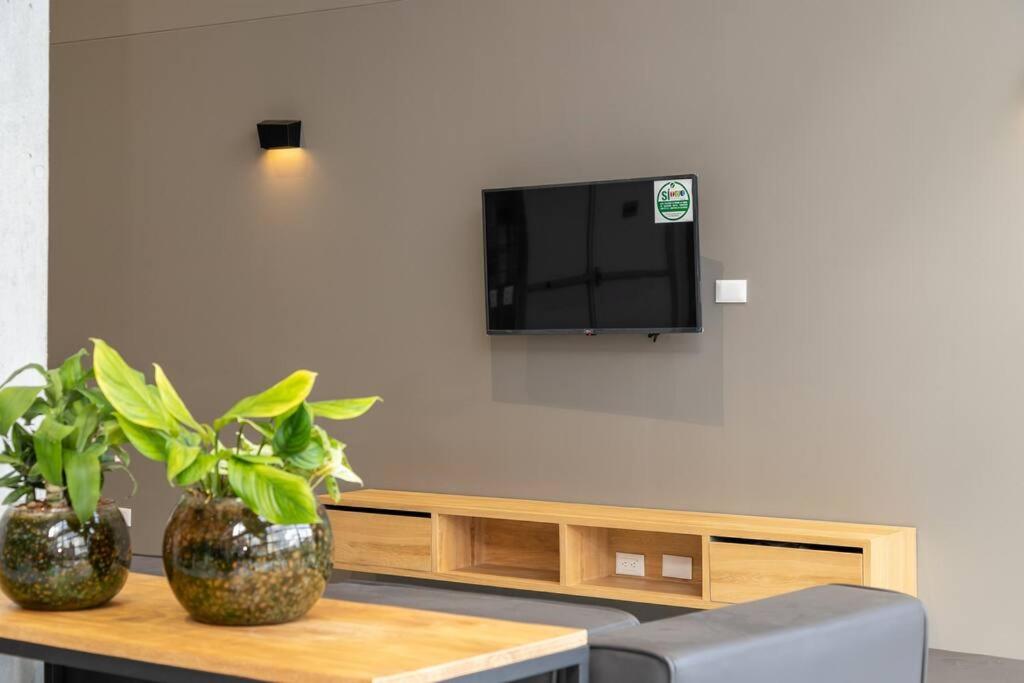 Amazing Apartment Panoramic View Perfect location - 4