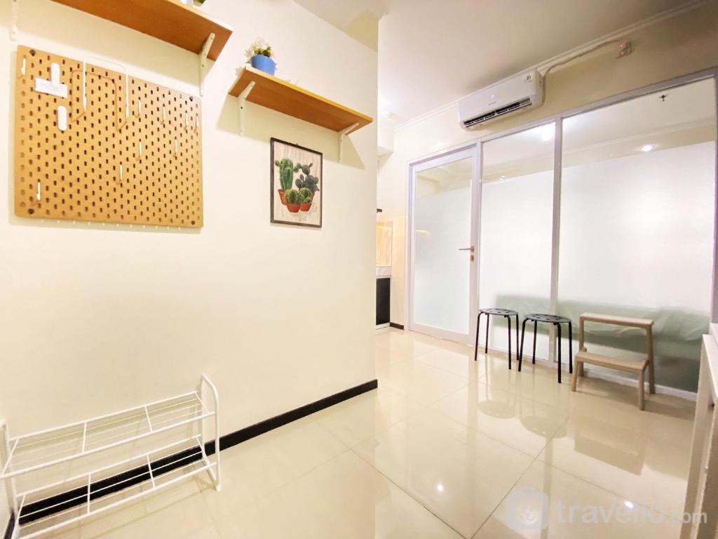 Homey 1BR at Gateway Pasteur Apartment By Travelio