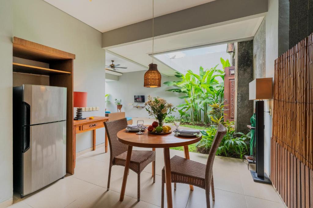 デサムダ ビレッジ バイ プルタマ マネジメント (Desamuda Village by Pertama Management) キッチン