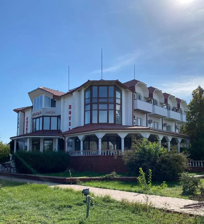 Момент, Hotel in Yuzhnoukrainsk 