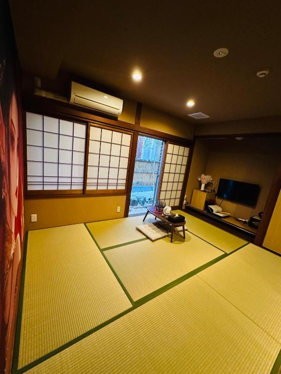 e-hostel 心斎橋 304
