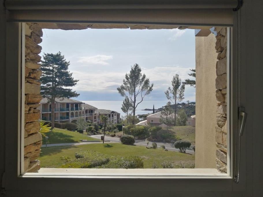Complexe Cap Esterel village ,vue mer studio avec parking, Agay - Saint Raphael