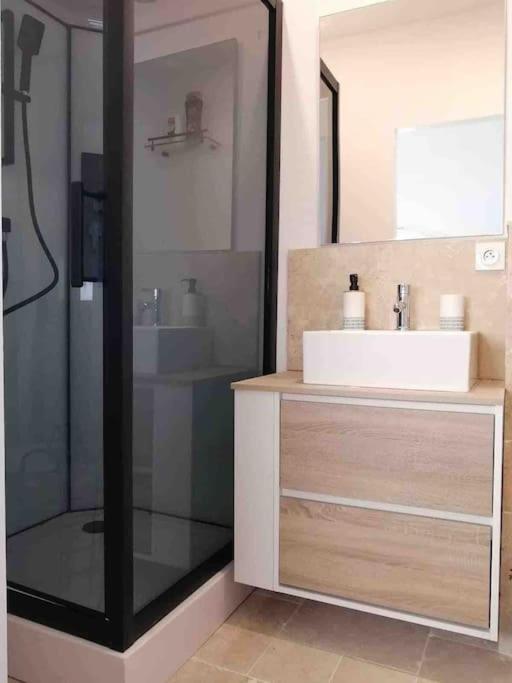 Complexe Cap Esterel village ,vue mer studio avec parking - 4