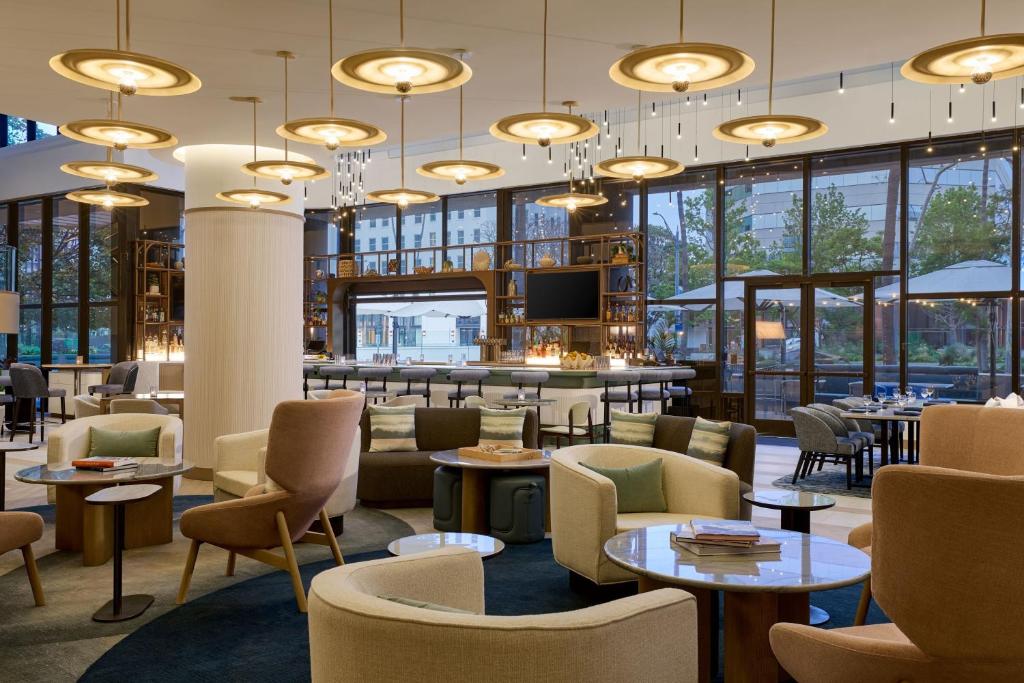 Pub/Lounge