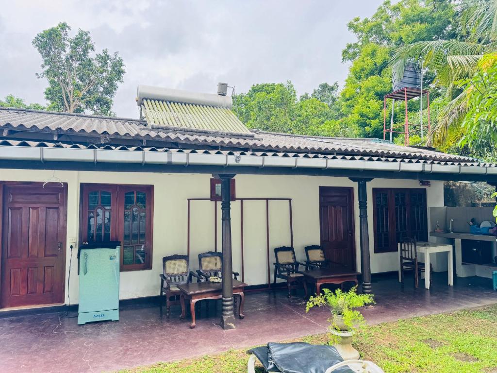 Kisandu guest, Mirissa (jih)