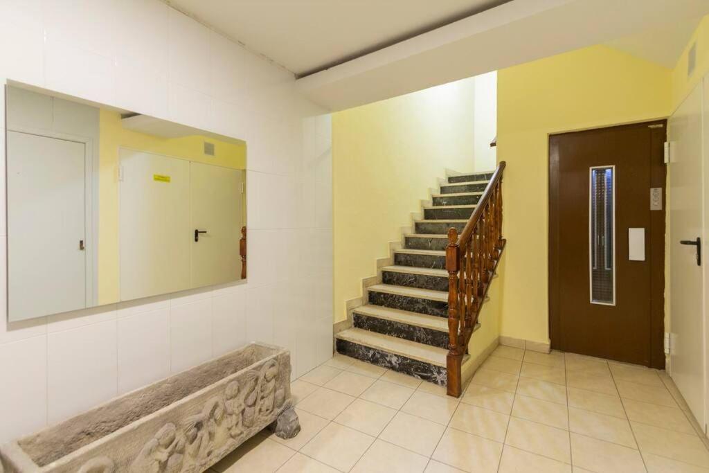 Charming penthouse in Madrid-Centro - Oso - 5