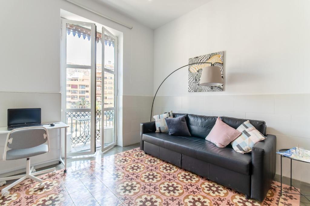 Loft overlooking Market square - 3
