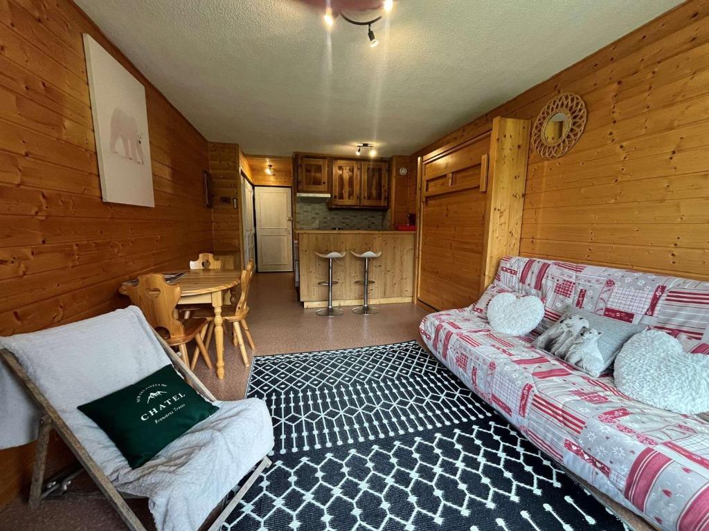 Charmant Studio à Châtel - Balcon Sud, Parking, Proche Centre Aquatique - 2 à 4 Personnes - FR-1-198-167, Châtel