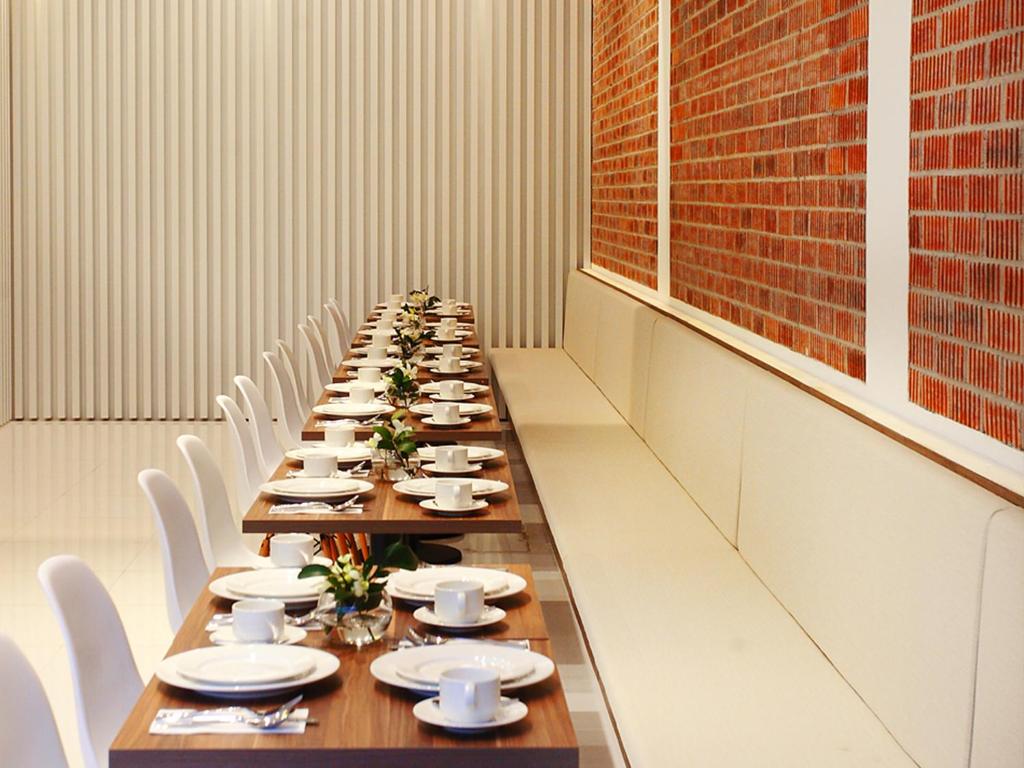 Restaurant, Arcadia Hotel in Singapore