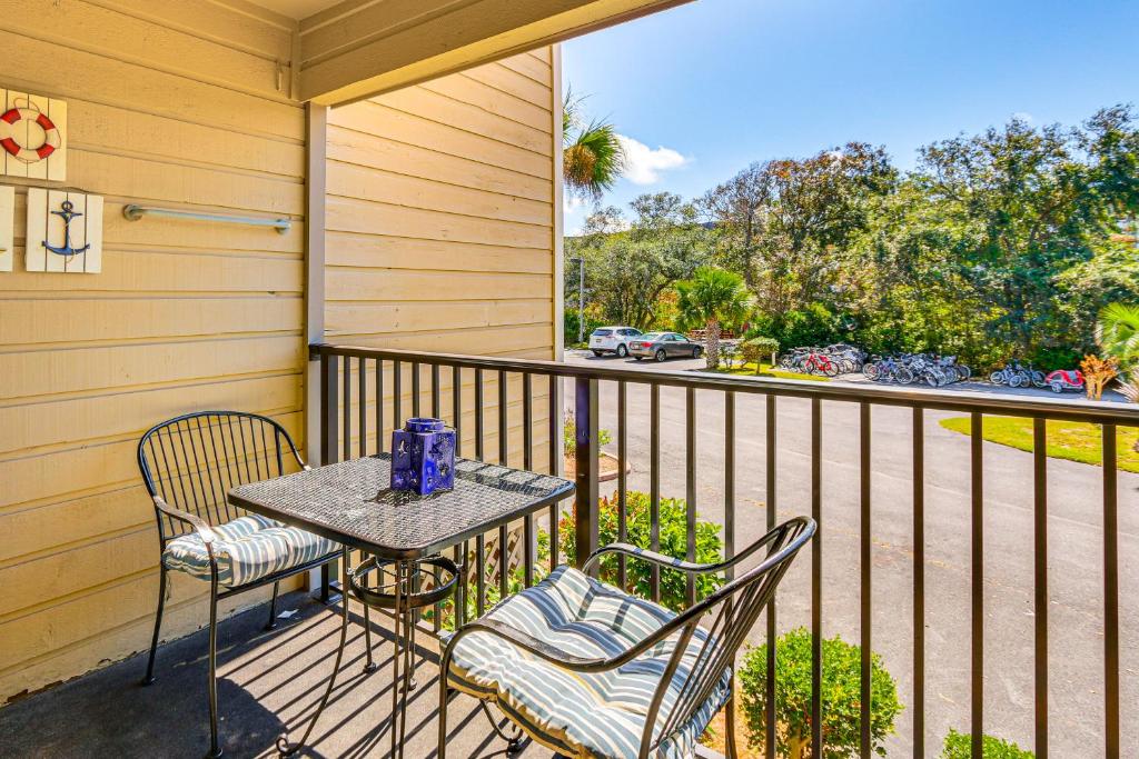 Walk to Beach Resort Perks at Hilton Head Condo!, Hilton Head Island