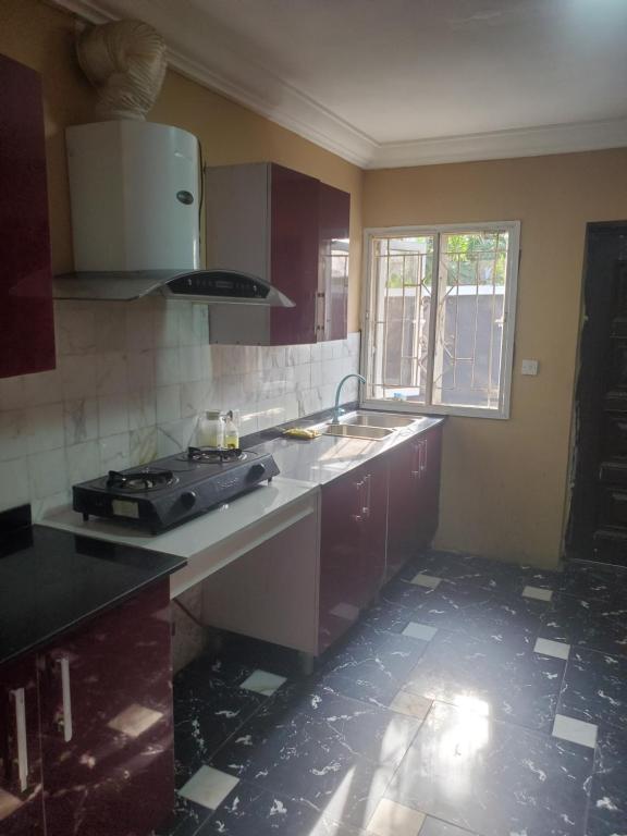 Dee service apartment, Lekki