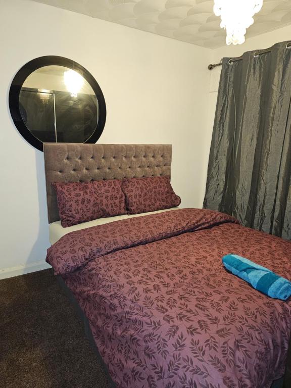 London Serviced Accommodation x RM10 x DM 4 Weekly x Monthly Deals x Sleeps 10 x FREE Parking x FREE Wifi E, Dagenham