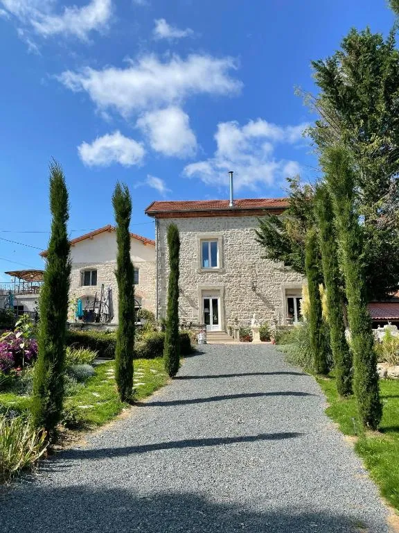 Le Domaine de la plume，位于La Gimond的酒店